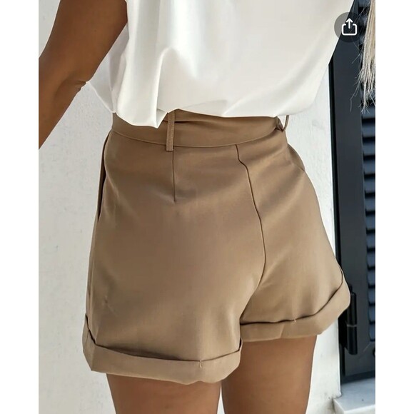 Women's Button Decor Belt Rolled Hem Dress Shorts Light Brown - M (6) - Picture 3 of 5